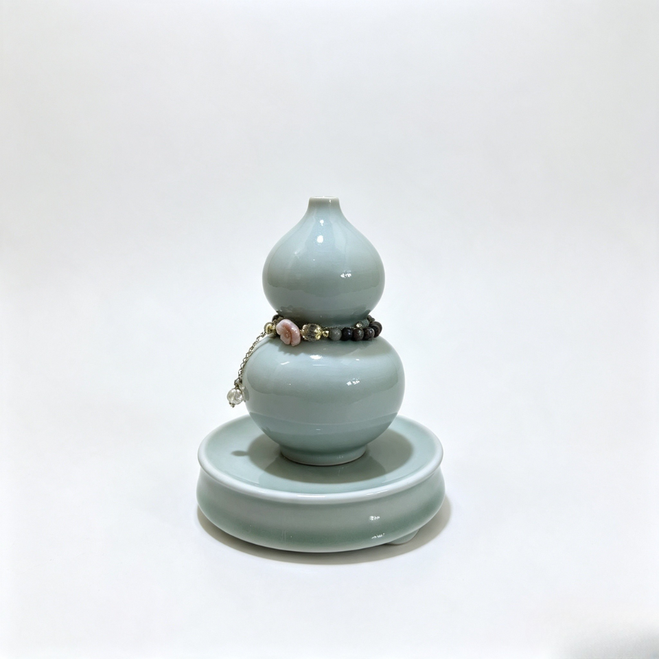Celadon Gourd Ceramic Ornamen
