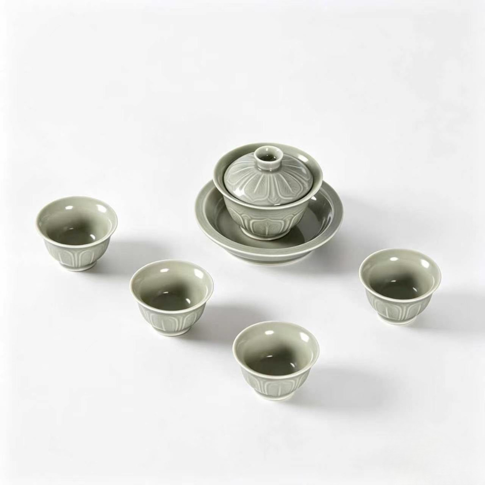 Yue Kiln Lotus Petal Covered Bowl Tea Set